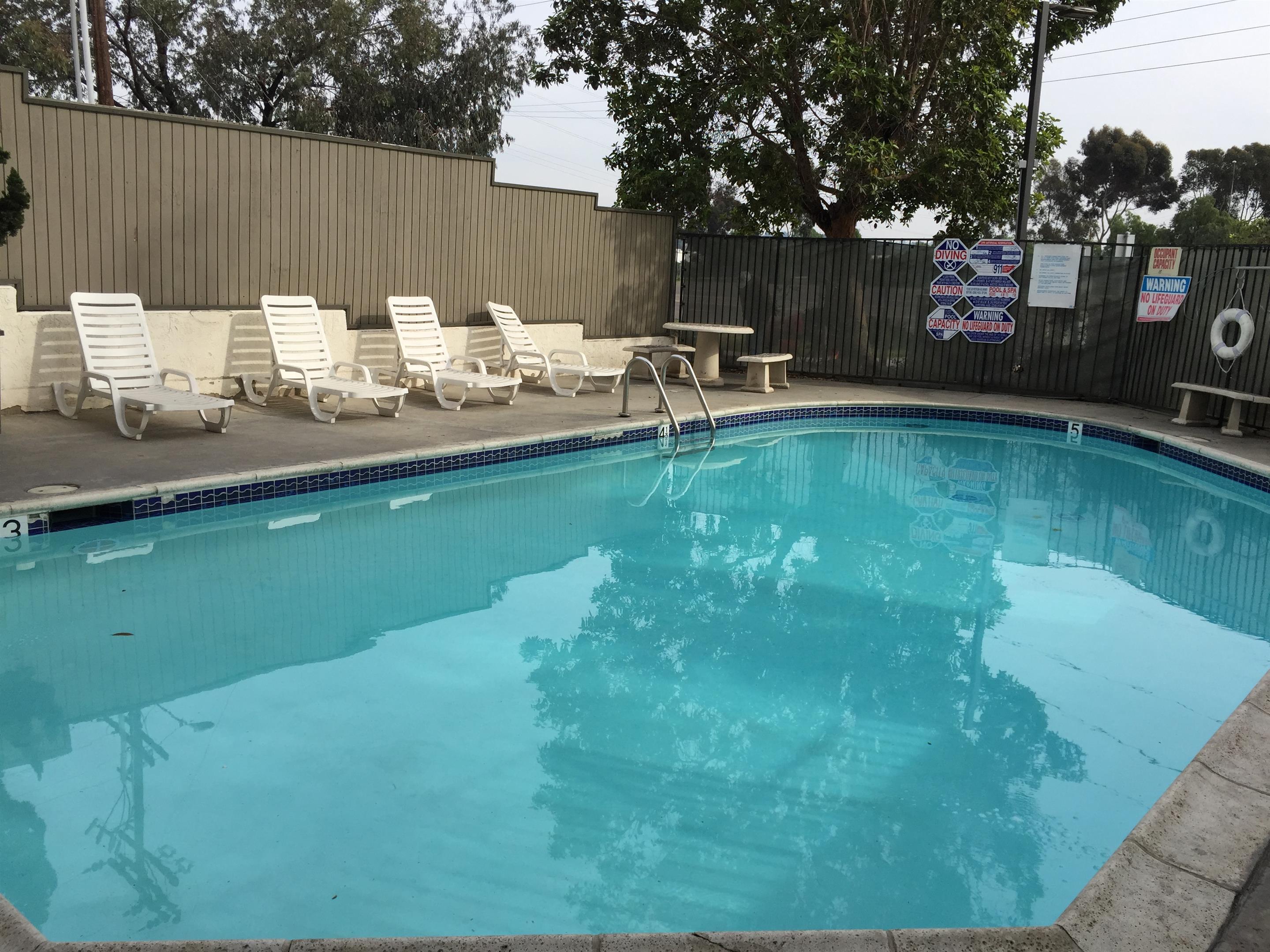 Super 8 By Wyndham National City Chula Vista Экстерьер фото